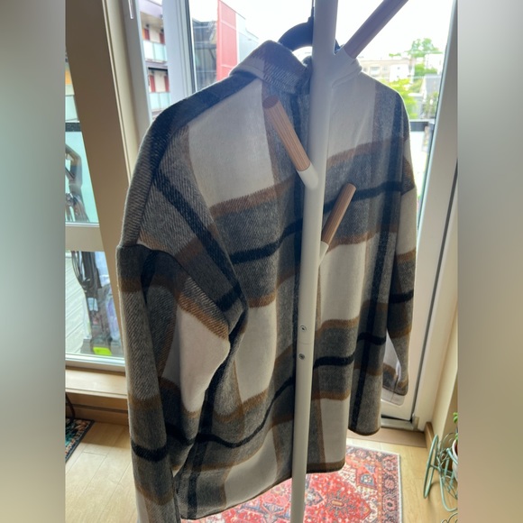 Flannel White Gray Shirt - Picture 3 of 4